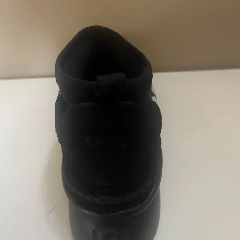 NEW UGG Neutra Graffiti Pop Sneaker size 8